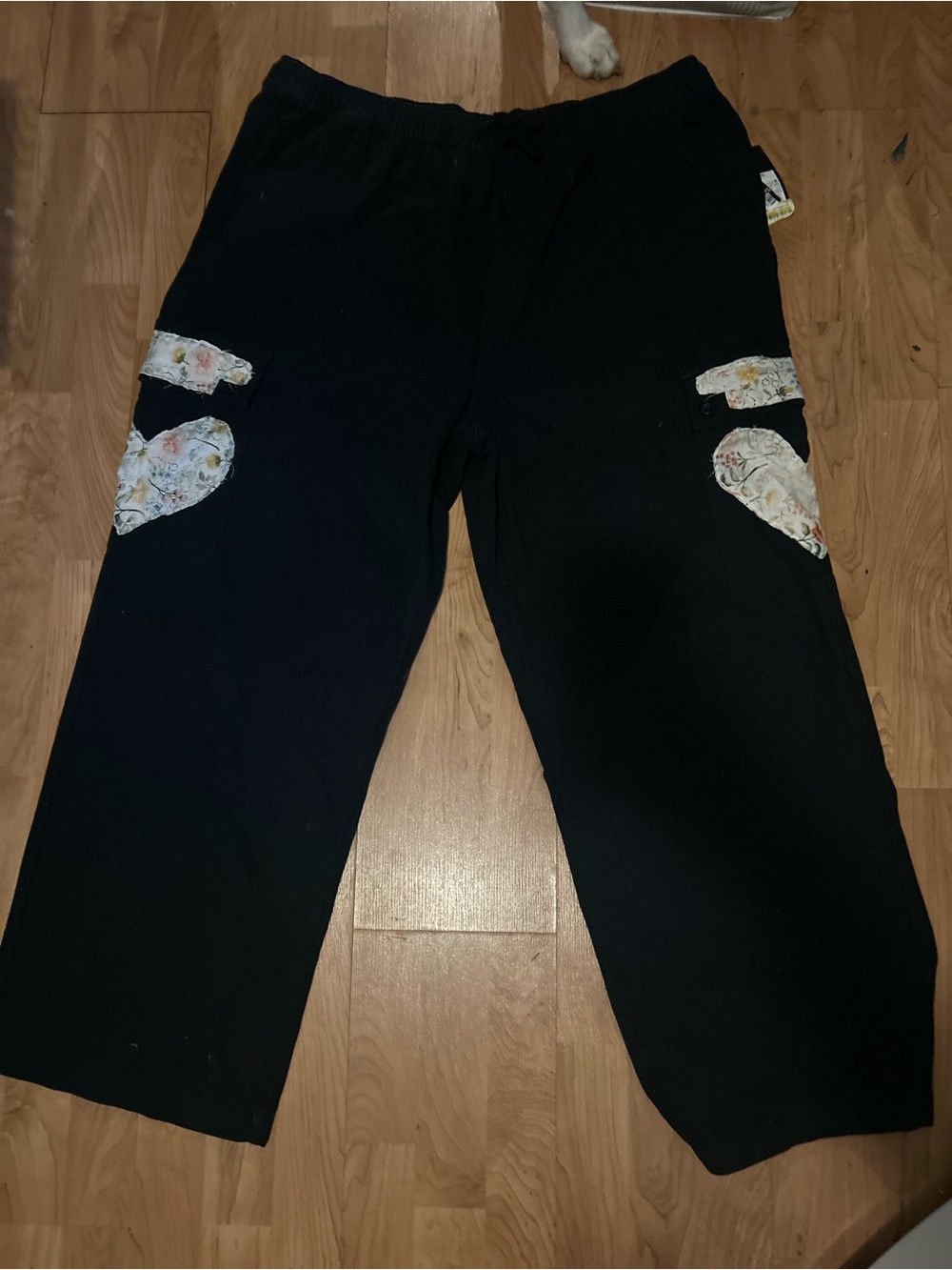 Black Women Cargo Wide Leg Pants with Floral Heart Patch Accents